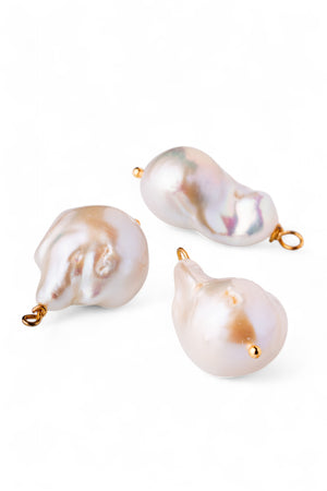 Charm perla barroca